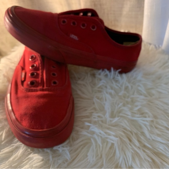 Vans - Picture 3 of 6